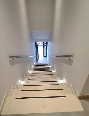 Flamingo 1 4* Vlorë