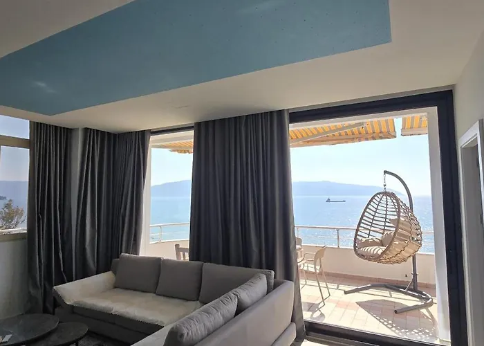 Flamingo 1 4*